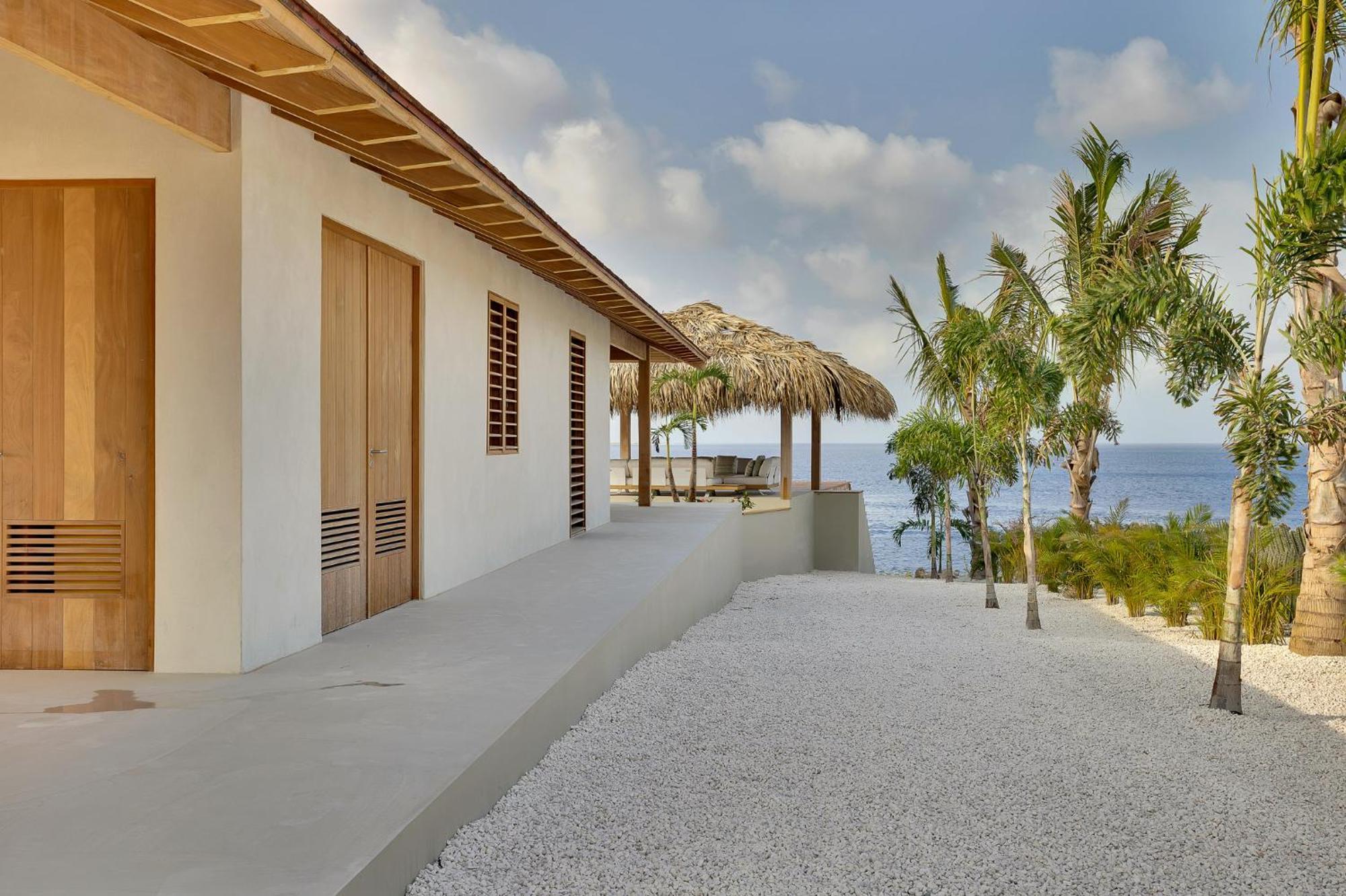 Sorobon Oceanfront Luxury Villa Kralendijk  Exterior photo